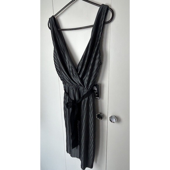 Express Womens Metallic V Neck Wrap Dress Size S Pleated Tie Sleeveless Gray NWT - Picture 6 of 9